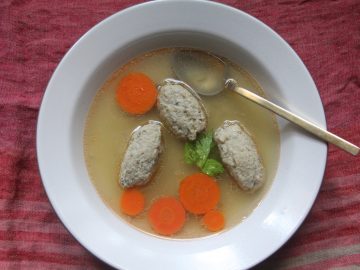 Gefilte Fish and Beet-Horseradish Chrein