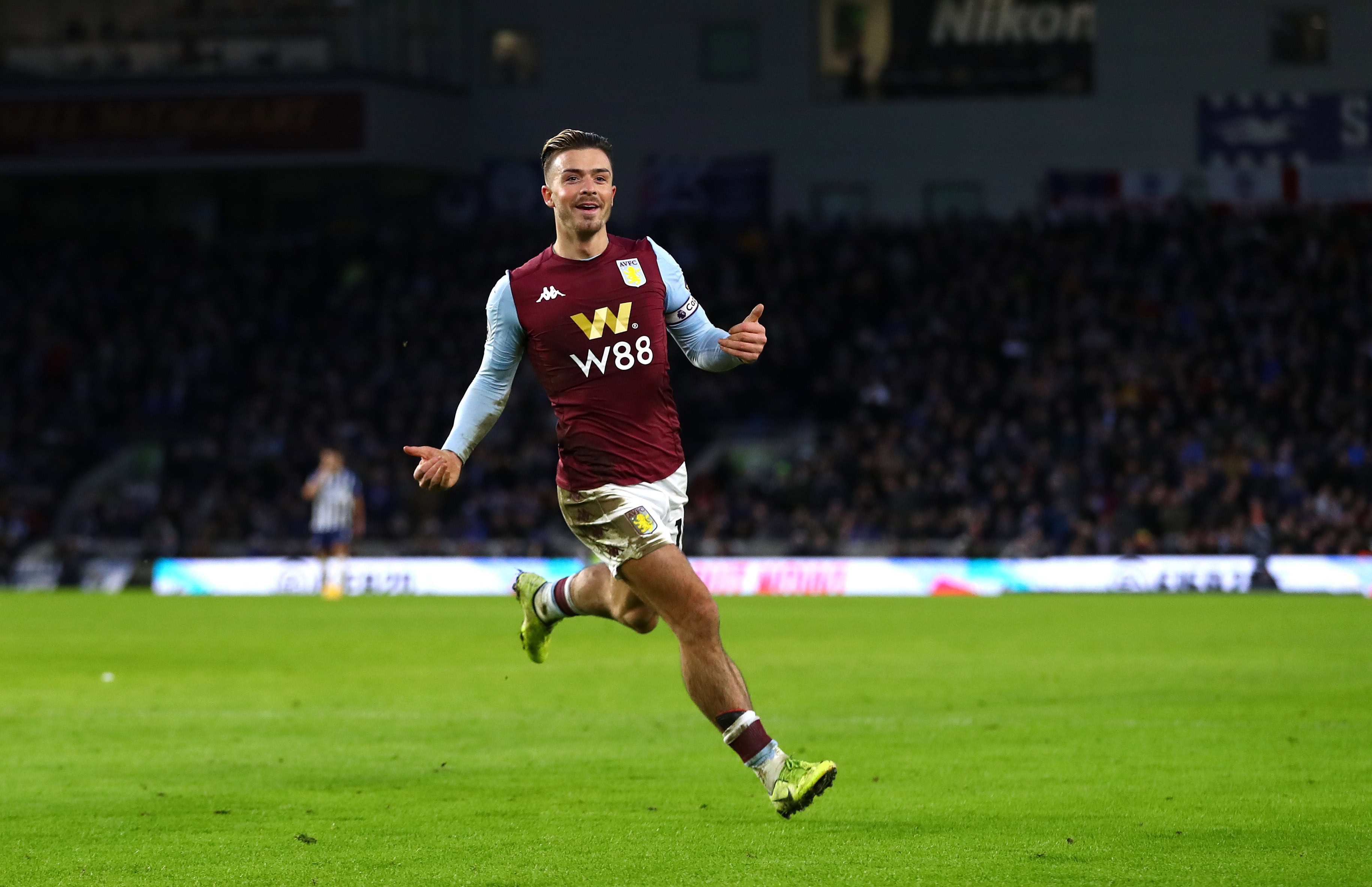Set to celebrate a move to Manchester United next year? (Photo by Dan Istitene/Getty Images)