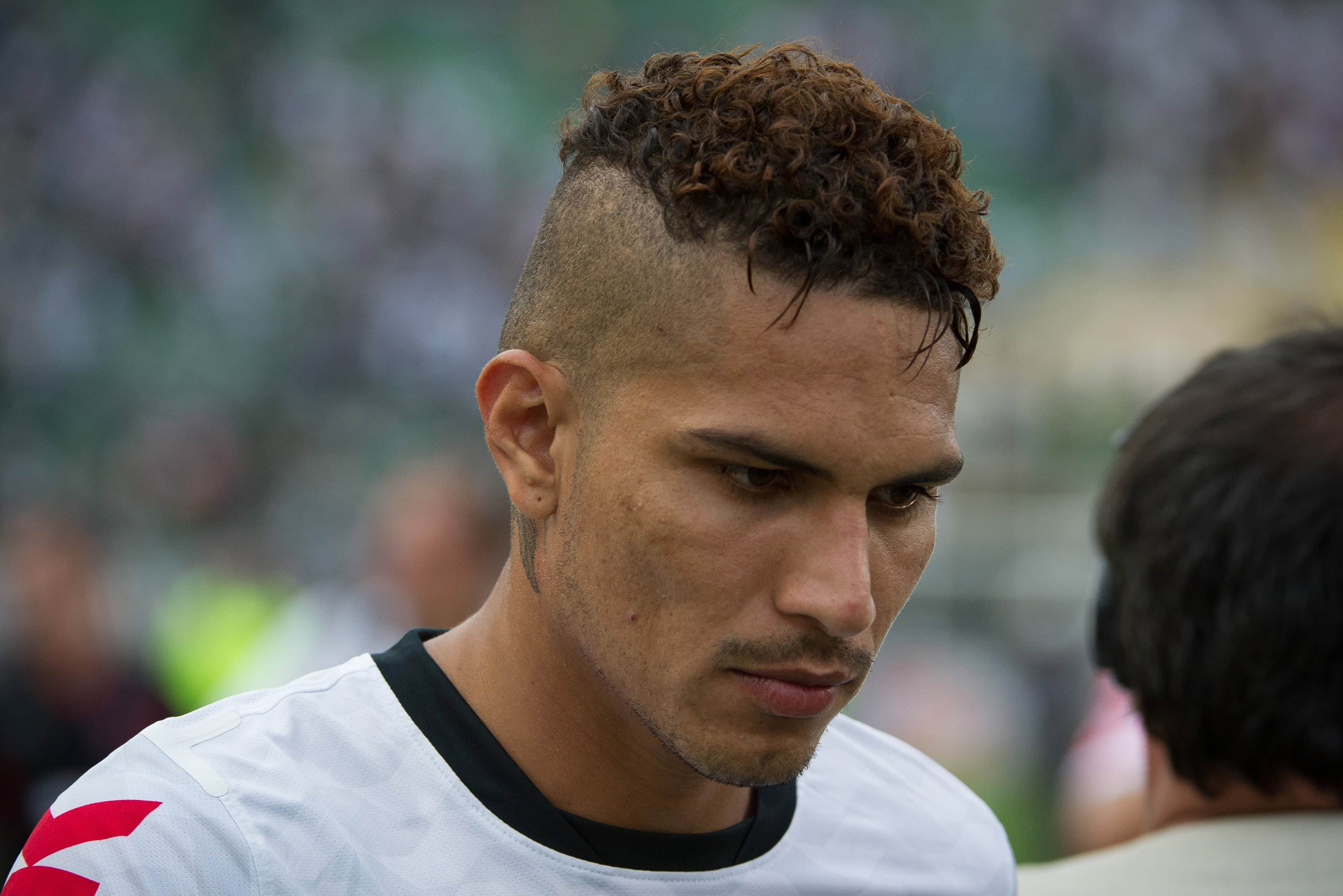 Paulo Guerrero's presence in this Peru side is set to bring hope for the nation at the World Cup in Russia. (Photo courtesy: AFP/Getty)