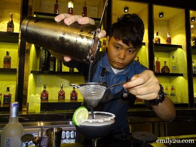 18. Head Barista Tryston with Gentlemen Black