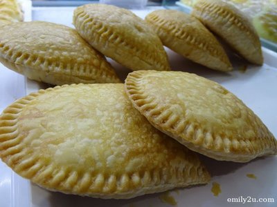 2. Kaya Puff