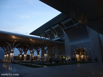 Tuanku Mizan Zainal Abidin Mosque is a stainless steel mosque, hence it is also known as Masjid Besi