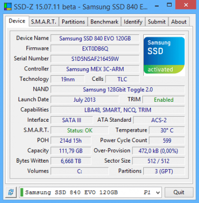 De interface van SSD-Z. Je vindt er veel informatie over de schijven in je PC.