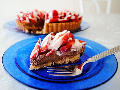 strawchocomoosetart Strawberry Chocolate Mousse Tart