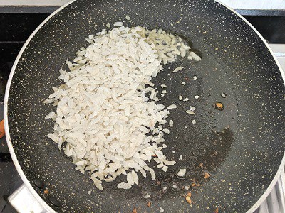 Aval roasted in ghee