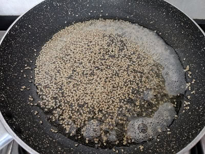 Tempering the muthiya