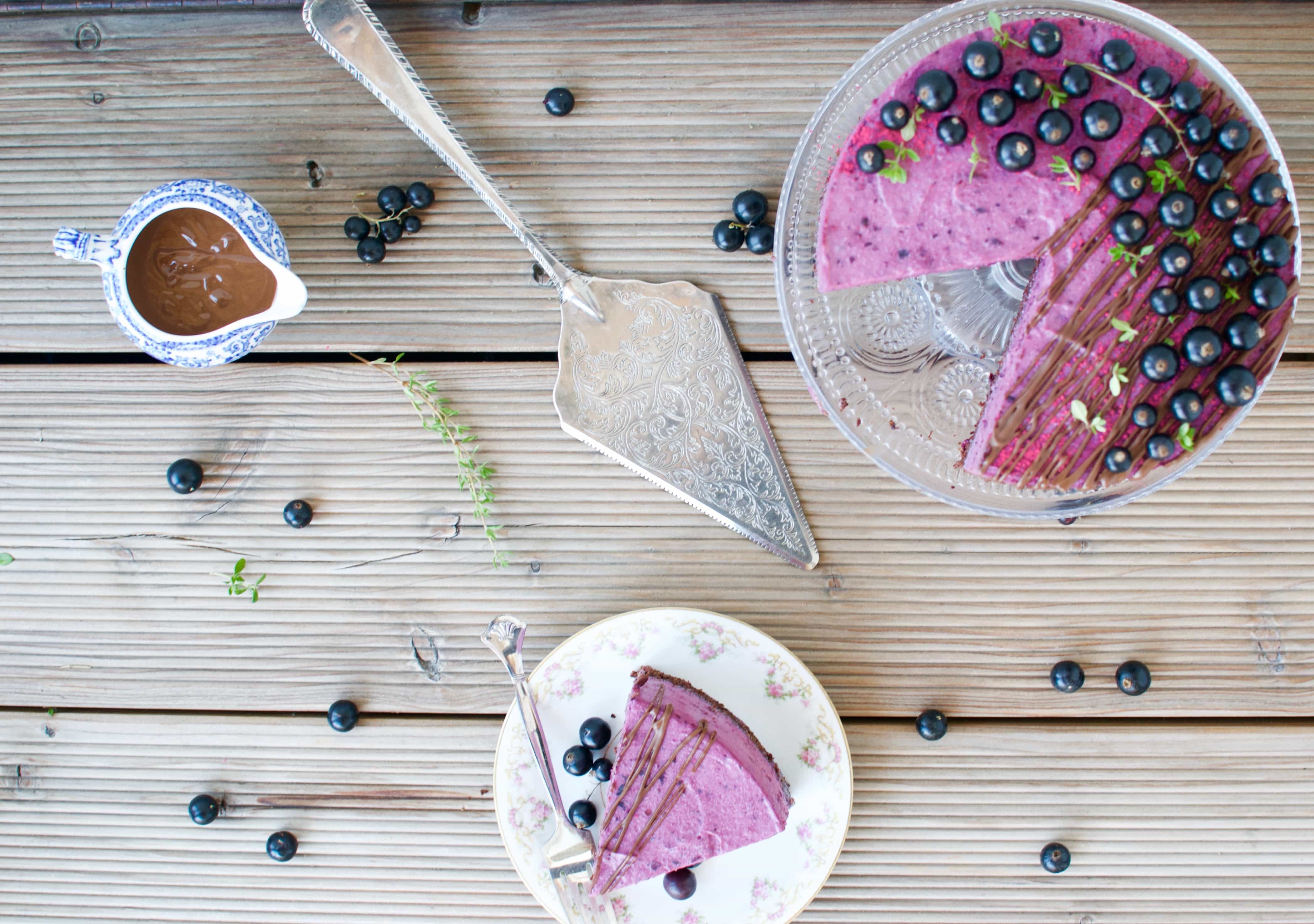 Schwarze Johannisbeeren Thymian Torte Laura Dreams Of Cakes