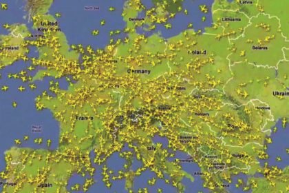 Felhő az európai repülés felett Felhő az európai repülés felett
