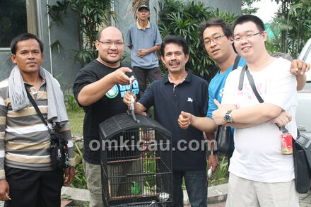 Fredy KM dan cucak hijau Aspal