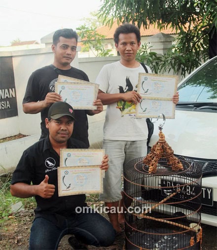 Kurniawan dan MB Lem G