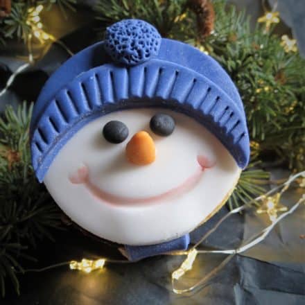 Mini Christmas Cakes - Snowman DF, NF, EF, GF