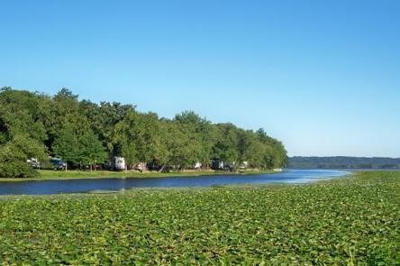 5 SPECTACULAR CAMPGROUNDS NEAR MOLINE, IL | QUAD CITIES CAMPING 4_2021 FishermansCorner