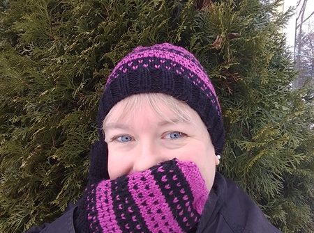 Hearts Aplenty Hat and Mittens - ASimpleHomestead Designs