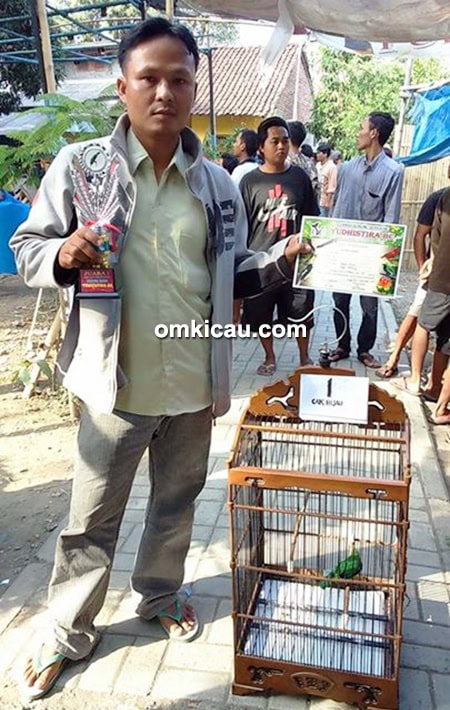 Om Hoe Ree dan cucak ijo Shevchenko