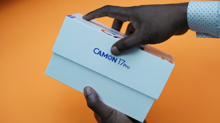 Camon 17 Pro box