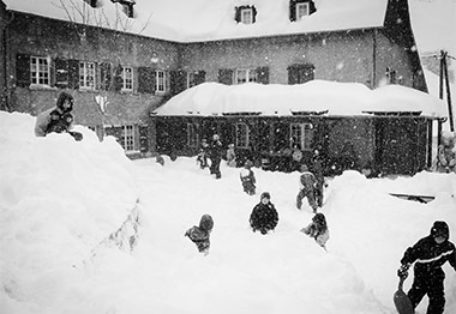 Gite vacances économique navette gratuite proche magasin de ski et telecabine