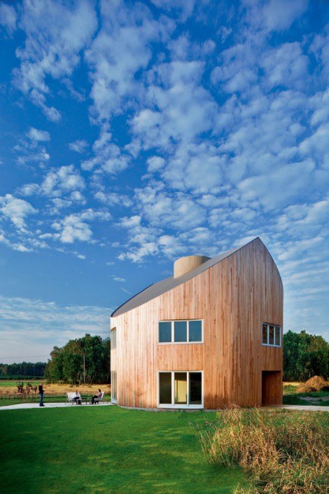 Standard House von <a href="https://www.homify.de/experten/4576/kwk-promes">KWK Promes</a>