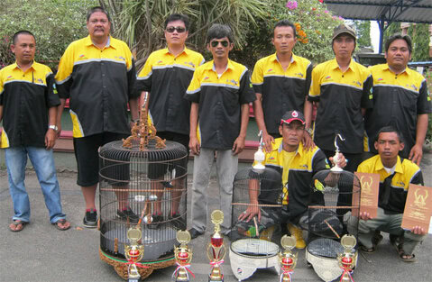 ARIE SRI BINTANG & KRU Arie Sri Bintang dan Kru