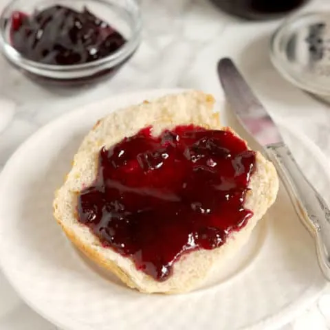 Concord Grape Jam with Vanilla