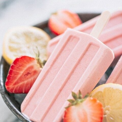 Creamy Strawberry Lemonade Popsicles