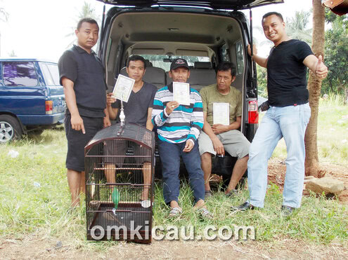 Doni dan cucak hijau Sastro