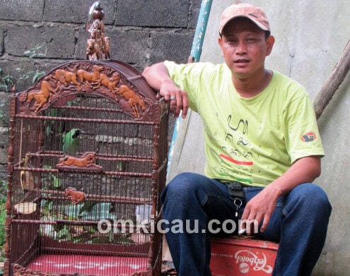 Bobby dan cucak hijau Mr Granat.