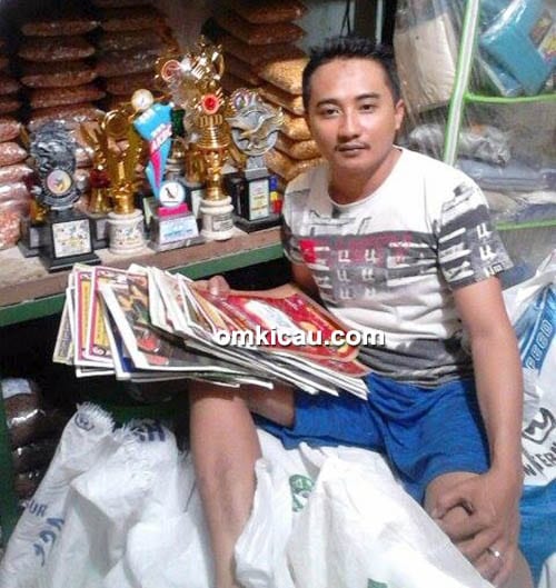 Om Budut dan murai batu Black Martil