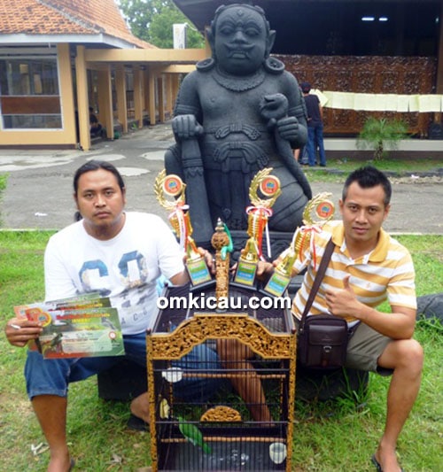 Om Tiyo Permata dan cucak hijau Panglima