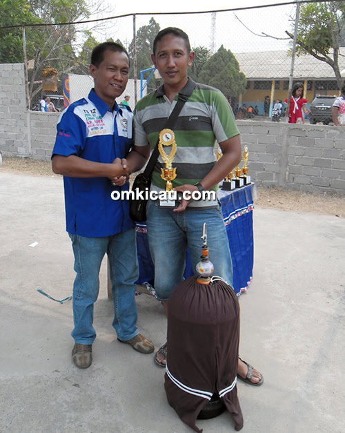 Om Hery B / Yon Armed 15