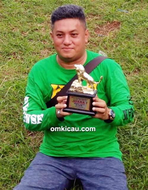 Om Andi Owen Om Andi Owen