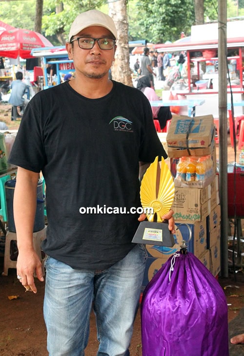 Om Barnas dan lovebird Pretty