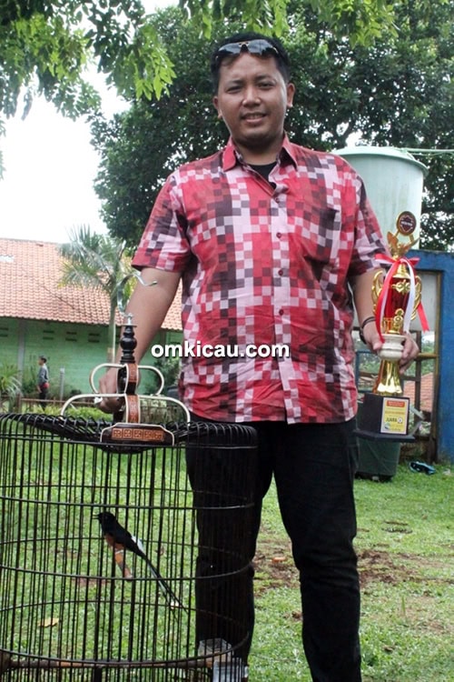 Om Yogi Naga Hitam dan MB Bintang Muda