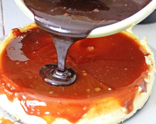 chocolate caramel cheesecake