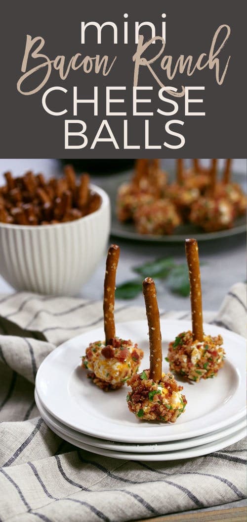 This mini bacon ranch cheese ball recipe is so easy to make and delicious! If you’re looking for game day recipes, this is the perfect appetizer! | honeyandbirch.com