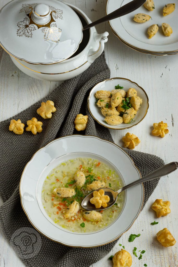 Grießklößchen - einfach selber machen 2 Gemüsesuppe mit Grießklößchen und Schwimmerle