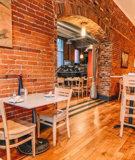 image of Inside seating area of Mizuna