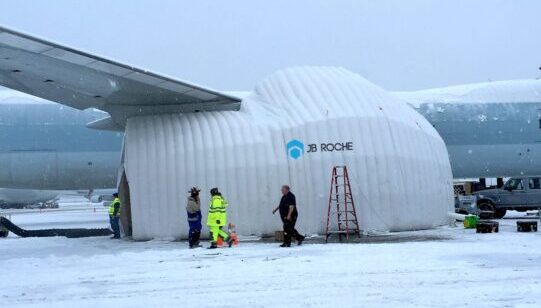 aircraft maintenance in cold weather