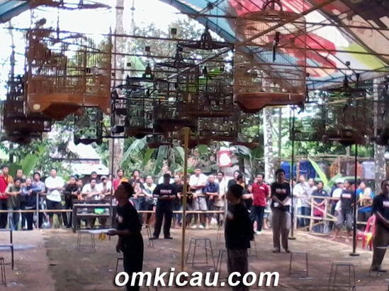 Suasana Lomba Minggu Wage Pageraji Purwokerto