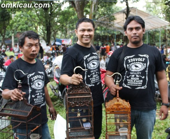 Om Dwi dari Duta KM borong dua gelar juara di Kelas Pleci.