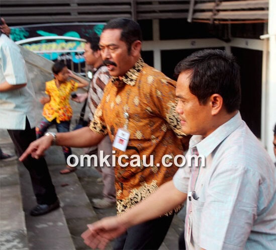 Peninjauan langsung ke bagian dalam Taman Pasar Burung Depok.