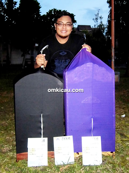 Om Yogi bersama kenari Pesona Kencana