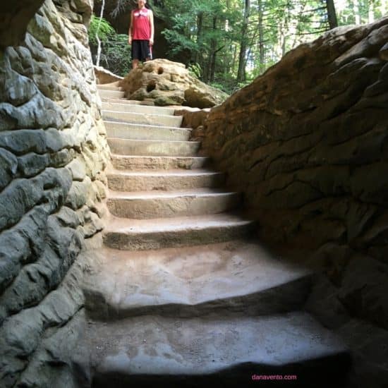 Hocking hills state park, hocking hills, old man's cave, hiking, day trips, Ohio, outdoor activity, food, trekking, paths, walkways, stone, gorge, cave, moss, trees, plants, wildlife, water, old man's cave hocking hills, route 664, travel, travel writer, free, free attraction, day adventure, early day, late day, free parking, bathrooms, tunnels, pathways, vacation, dana vento travel writer, destination seeker