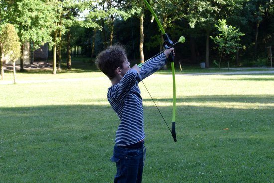 bows and arrows Hungary