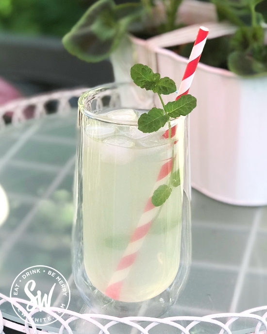 Easy white rum and elderflower cordial cocktail.