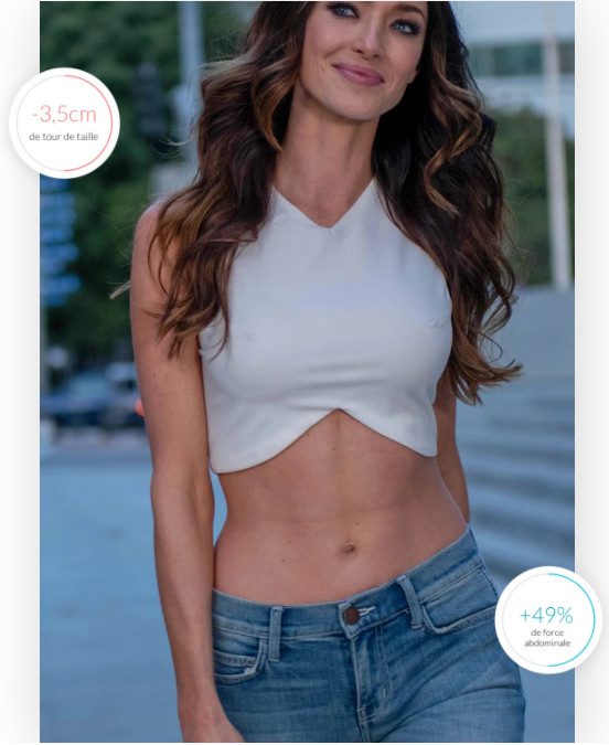 femme avec une belle sangle abdominale