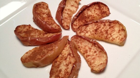 Baked Apples - © ProtectiveDiet.com