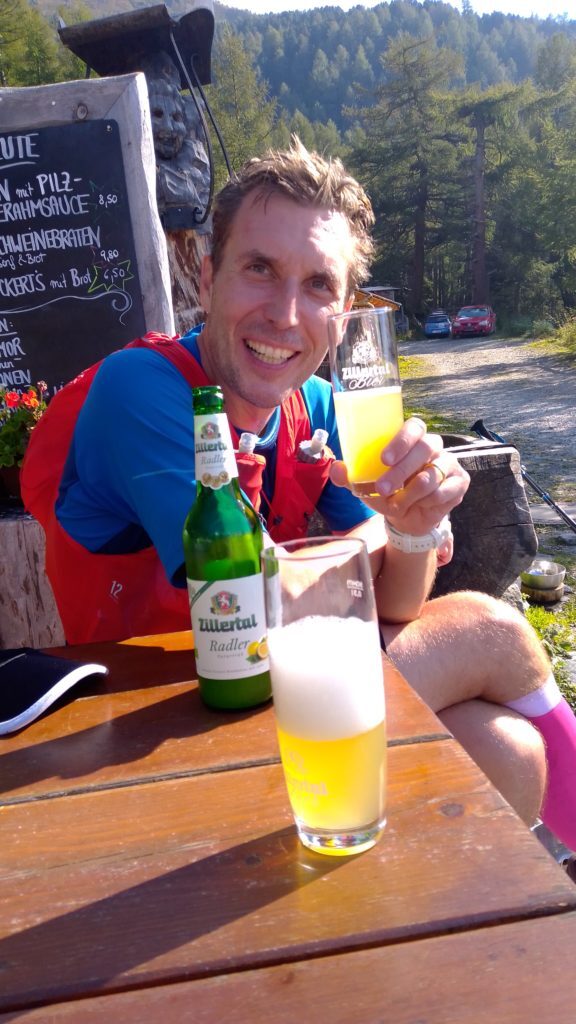 Ein erfrischender Radler kurz vor Schluss