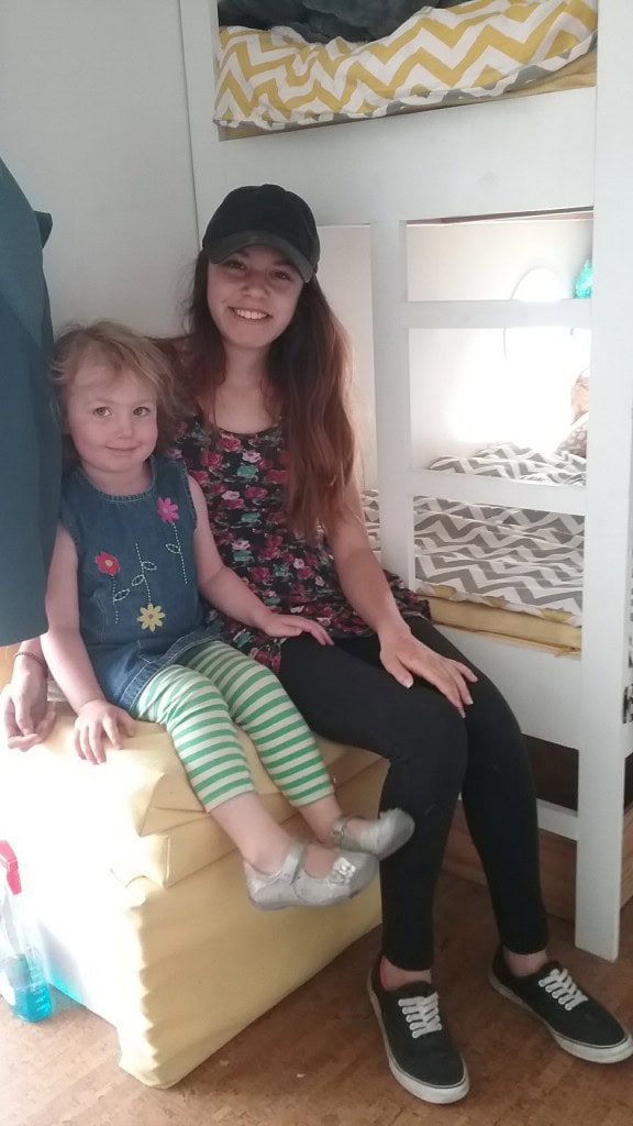We were so glad to get to see cousin Celeste one more time! She was sad to see us go, she calledd my kids 'lucky'. That means a lot to me. We are going to make sure we stay in touch and send her lots of post cards!