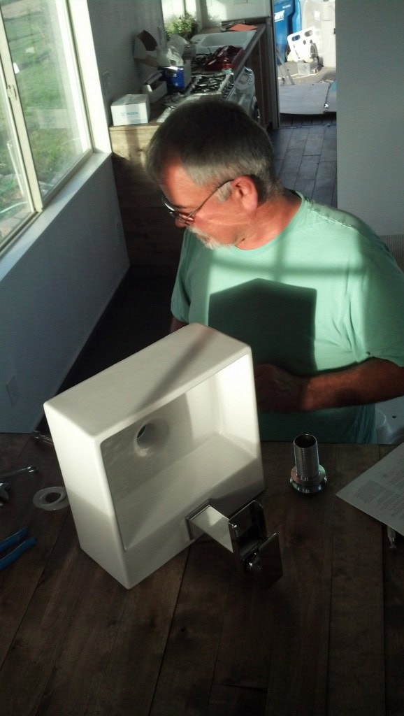I think it looks pretty neat going together, when I asked him if he liked doing the 'pretty parts' of plumbing and he said it was nerve wreaking, which makes total sense, there are lots of down and dirty to the job but then it has to finish off all clean and tidy, and the clean and tidy parts are the expensive ones!