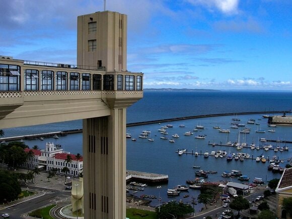 Lacerda elevator, Salvador da Bahia, Brazil – Experiencing the Globe